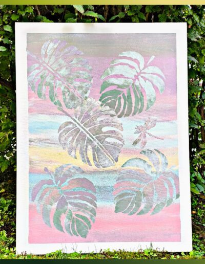 Florale Acrylmalerei mit durchscheinenden Formen, Leichtigkeit und Natur