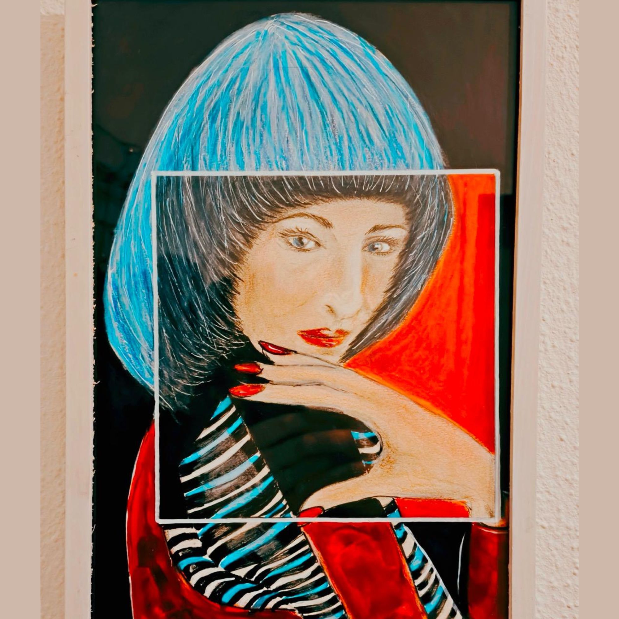 Nahansicht eines gemalten Gesichts mit Fokus auf Augen und Ausdruck, kraftvolle Farbtexturen