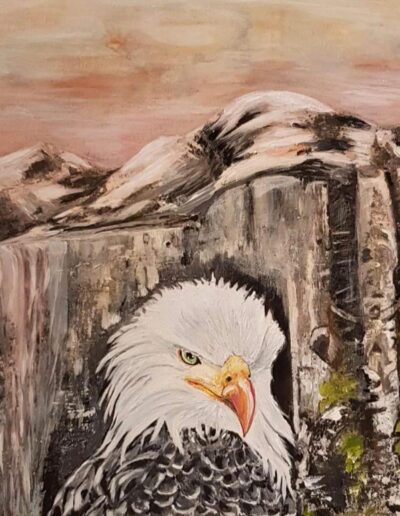 Acrylgemälde eines Greifvogels mit kraftvollem Blick vor felsiger Landschaft in warmen Erd- und Naturtönen