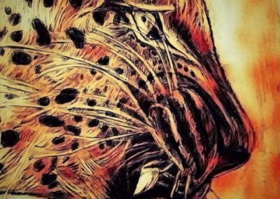 Ausdrucksstarkes Gemälde eines Leopardenkopfes in warmen Gelb-, Orange- und Schwarztönen
